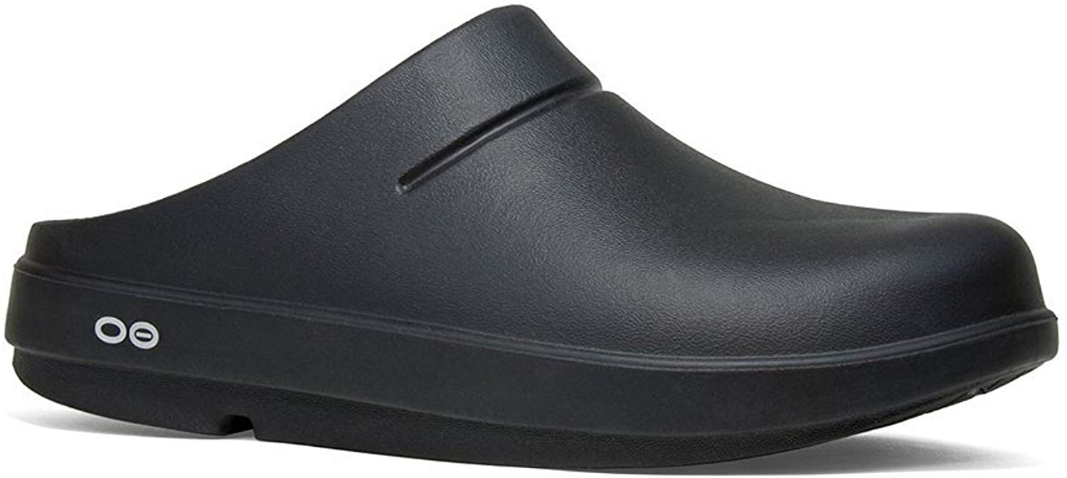 oofos size 11